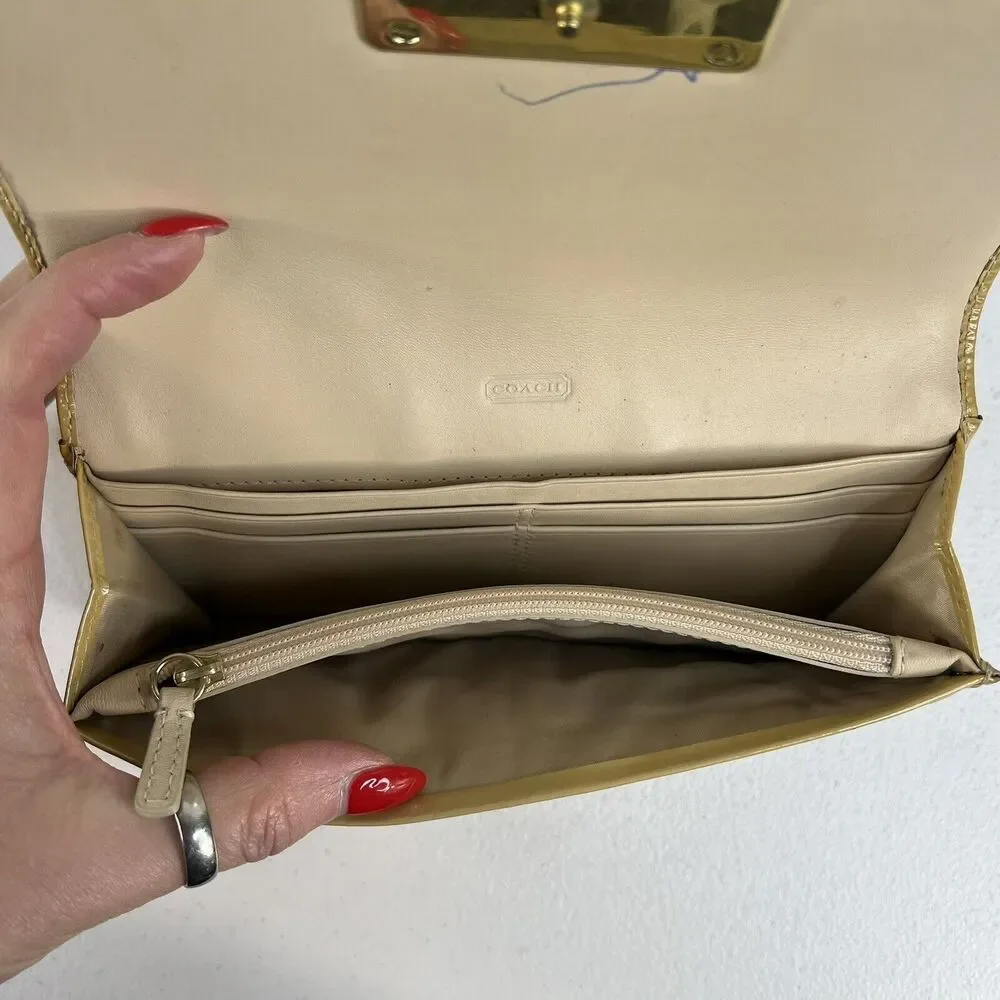Coach Kristin Envelope Yellow Patent Leather‎ Flap Wallet Clutch ID Checkbook